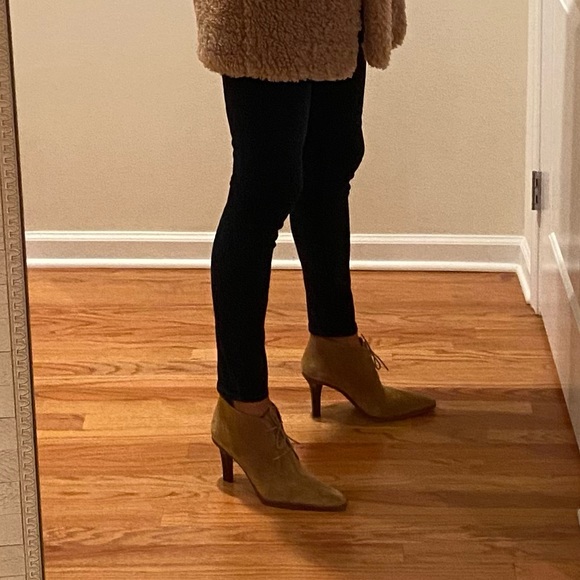 New Coach tan suede booties size 10 made in Italy - Picture 5 of 14